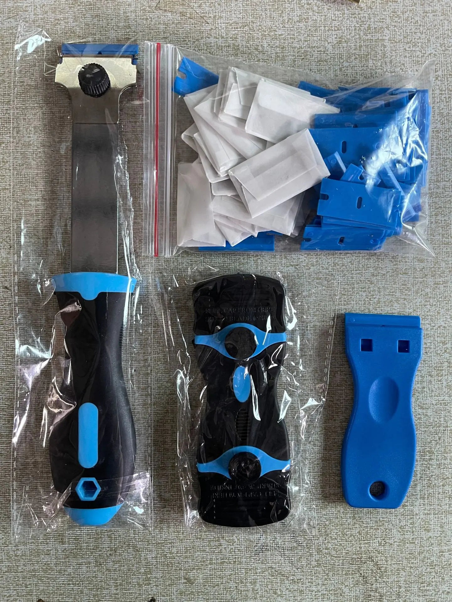 Double-Headed Multi-Functional Scraper for Car Cleaning
