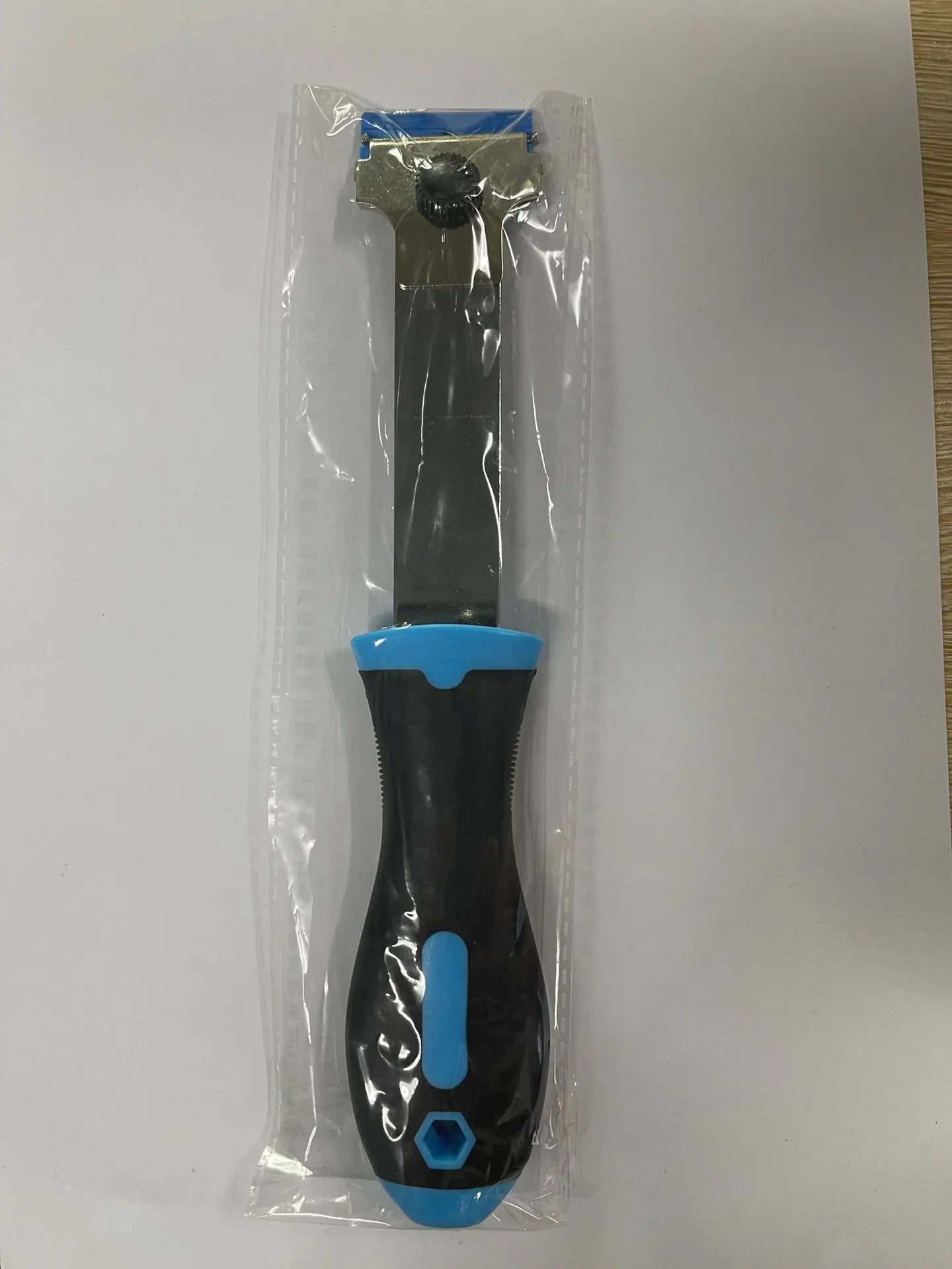 Double-Headed Multi-Functional Scraper for Car Cleaning